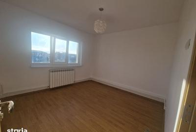 Apartament cu 2 camere decomandat în Sud - 15