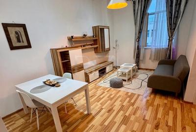 Apartament cu 3 camere semidecomandat în Vitan