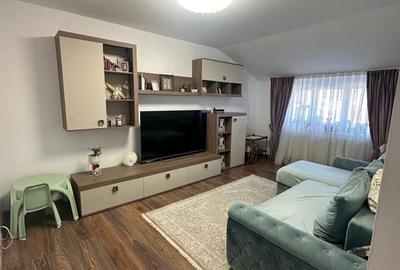 Apartament cu 3 camere decomandat în Obcini