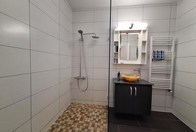 Apartament cu 3 camere semidecomandat, mobilat în Florești - 10