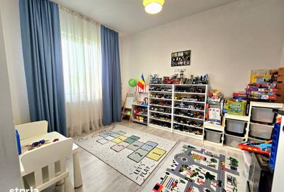 Apartament cu 3 camere în Rediu
