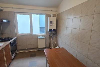 Apartament cu 2 camere semidecomandat, mobilat în Berceni - 5