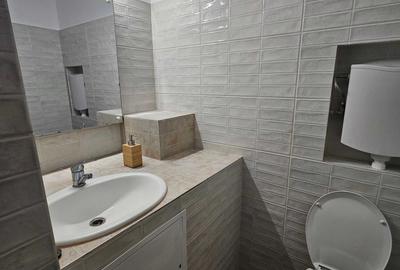 Spațiu comercial, de 900 mp, în Central - 2