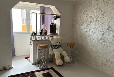 Apartament cu 2 camere semidecomandat în Ultracentral