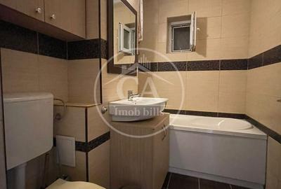 Apartament cu 3 camere decomandat în Nufărul