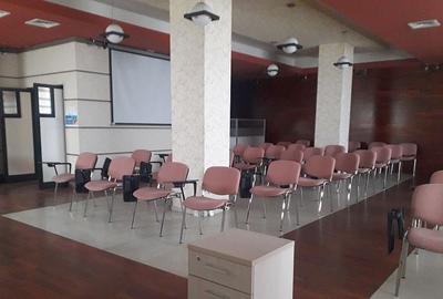 Birou, de 960 mp, în Central - 4