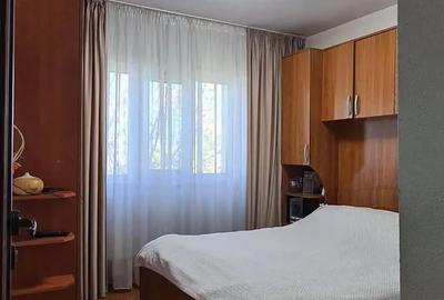 Apartament cu 2 camere decomandat în Micro 17 - 1