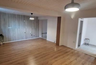 Casă cu 2 camere în Central