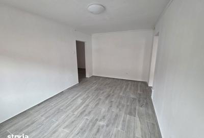 Spațiu comercial, de 50 mp, în 7 Noiembrie - 8