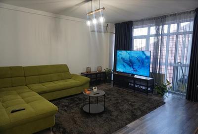 Apartament cu 2 camere decomandat în 1 Mai