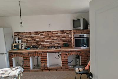 Casă cu 4 camere în Central - 3