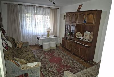 Apartament cu 2 camere decomandat în George Enescu