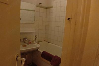 Apartament cu 2 camere decomandat în Micro 6 - 1