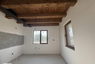 Casă cu 4 camere cu Teren 652 Mp în Nojorid