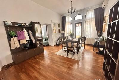 Apartament cu 4 camere decomandat în Grădina Icoanei