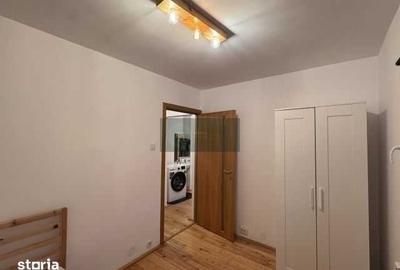 Apartament cu 4 camere decomandat în Astra