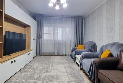 Apartament cu 3 camere decomandat, mobilat în Galata