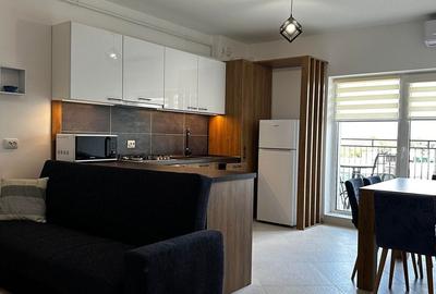 Apartament cu 2 camere semidecomandat în Botizului