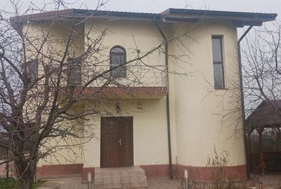 Casă cu Teren 894 Mp în Adunații-Copăceni - 8