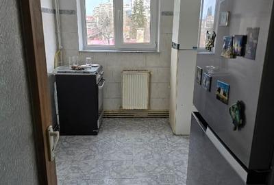 Apartament cu 3 camere semidecomandat în Central - 5