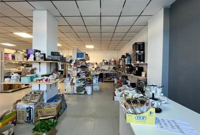 Spațiu comercial, de 150 mp, în Central - 3