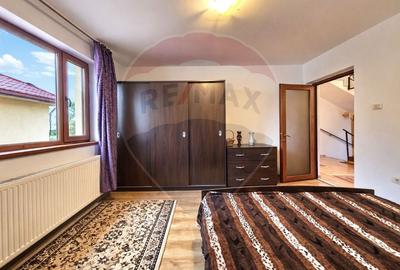 Casă cu 5 camere cu Teren 390 Mp în Lumina - 4