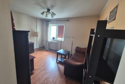 Apartament 2 camere decomandat Bd. 1 Decembrie 1918 - 7