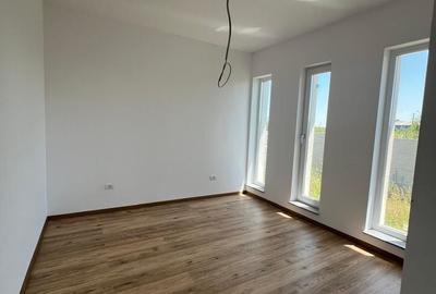 Casa parter Tunari 5 camere curte 500m2, UTILITATI, zona buna - 7