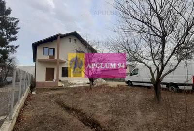 Casă cu Teren 433 Mp în 1 Decembrie - 17