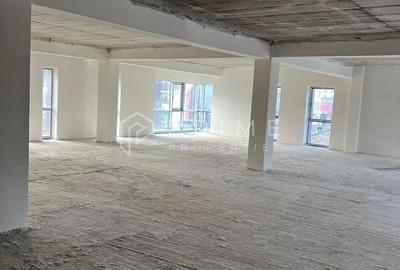 Spațiu comercial, de 180 mp, în Central - 7