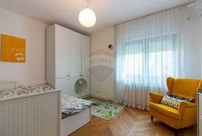 Casă cu 7 camere cu Teren 300 Mp în Bucureștii Noi - 9