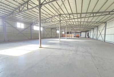 Spațiu comercial, de 1,440 mp, în Vânători - 1