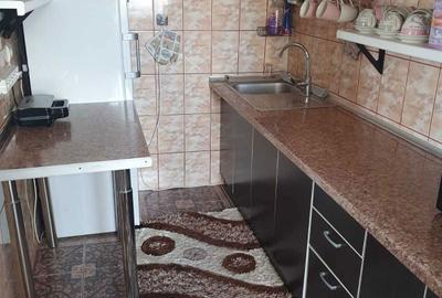 Apartament cu 3 camere decomandat în Central - 2