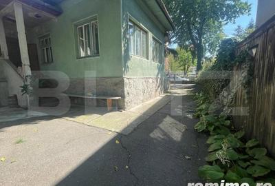 Casă cu 4 camere cu Teren 800 Mp în Central - 11