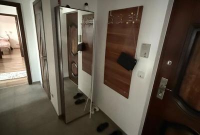 Apartament cu 3 camere semidecomandat în Ultracentral