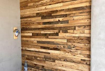 Casă cu 4 camere cu Canalizare în Central - 3