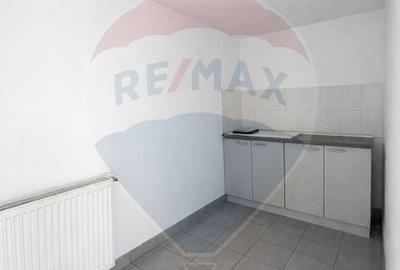 ONIX BRASOV - SPATIU COMERCIAL CU VITRINA DE 20 M - 11