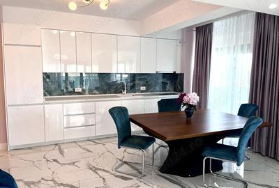 Apartament spectaculos cu 2 camere in Mamaia Nord, Vila Athena!