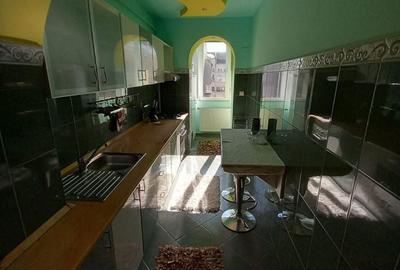 Apartament cu 3 camere în Central - 1