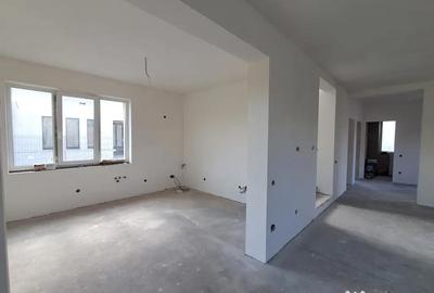 Casă cu 5 camere cu Teren 601 Mp în Central - 8