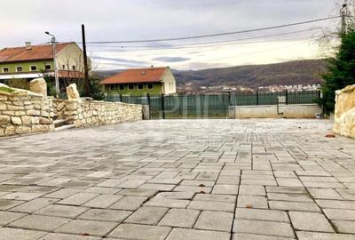 Casă individuală cu 7 camere cu Canalizare în Europa - 16