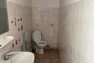 Spațiu comercial, de 205 mp, în Central - 4