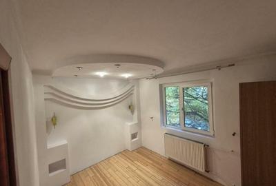 Apartament 3 camere etajul 2 - Sector 4 - Bd. C-tin Brancoveanu - 6