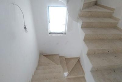 Casă cu 4 camere în Central - 26