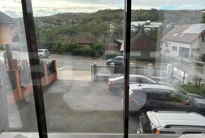 Inchiriere spatiu comercial