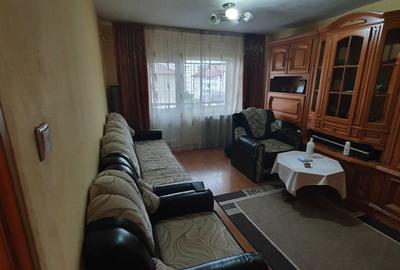 Apartament cu 2 camere decomandat în Republicii - 1