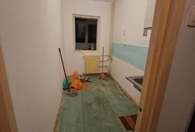 URGENT!, bloc STRADAL, REABILITAT, constructie 1979, DECOMANDATA, NEGOCIABIL - 3