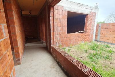Casă cu 4 camere cu Teren 500 Mp în Aradul Nou - 13