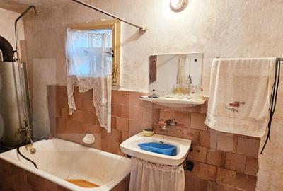 Casa de vanzare in Sf. Gheorghe zona semicentrala - 1