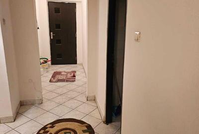 Apartament cu 4 camere decomandat în Micro 21 - 2